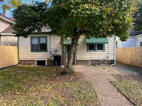 1524 California St, Columbus, IN