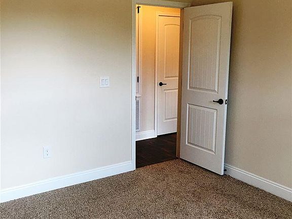3rd image of 5166 Gaineswood Dr