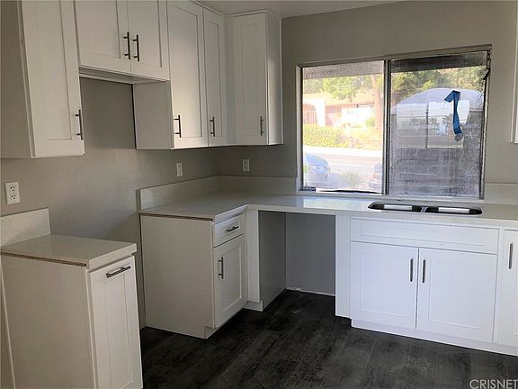 4th image of 13861 Gavina Ave