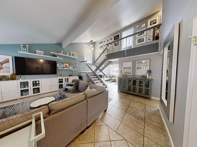 1330 Pebblewood Dr, Sacramento, CA, 95833