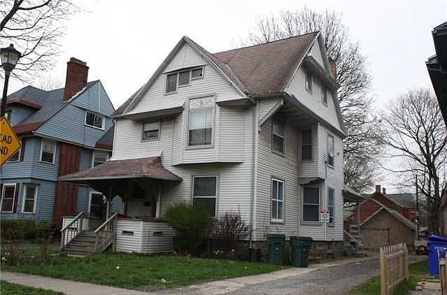 2nd image of 687 Averill Ave