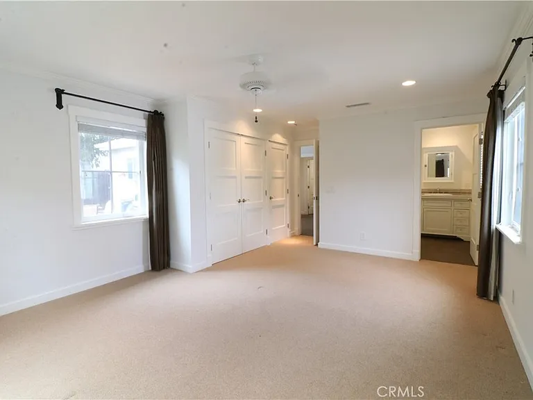 334 Cypress Dr — Photo 13