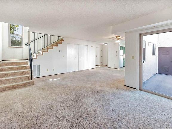 3rd image of 1748 Pinewood Dr Unit 7