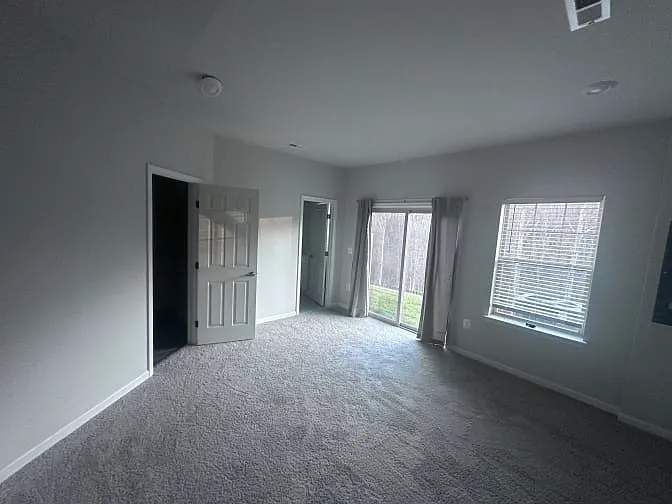 1203 Creek Bank Dr #1 — Photo 2