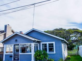 515 7th St, Pacific Grove, CA 93950