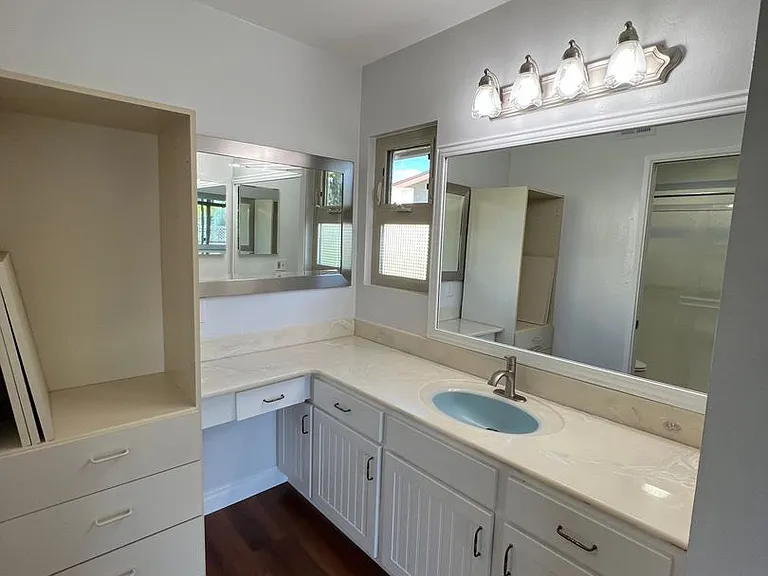 7404 Village 7 — Photo 10