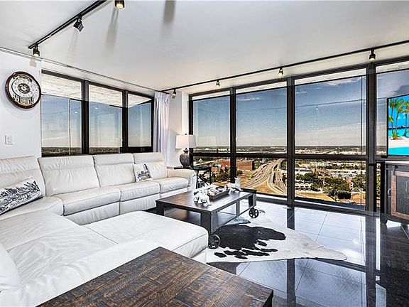 5th image of 600 E Admiral Blvd #1708