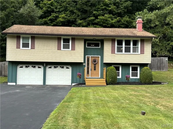 124 Terrytown Heights Dr, Syracuse, NY 13219
