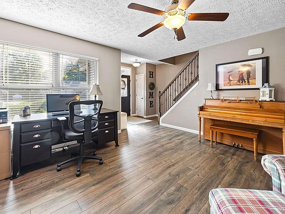 3rd image of 6110 Munsee Dr