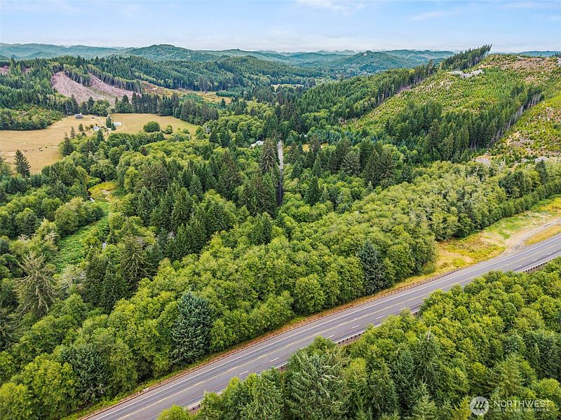 3rd image of 80 Salmon Creek Road