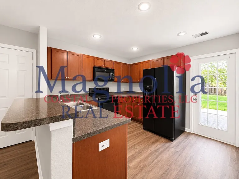 185 Willow Oak Dr — Photo 7