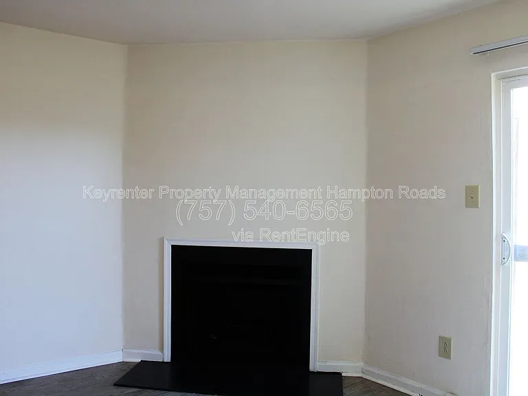 1 Peachtree Ct — Photo 8