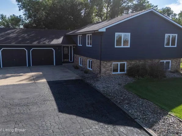 401 Montana Ave, Mott, ND 58646