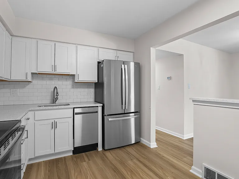 8577 Kennedy Cir #M7 — Photo 15