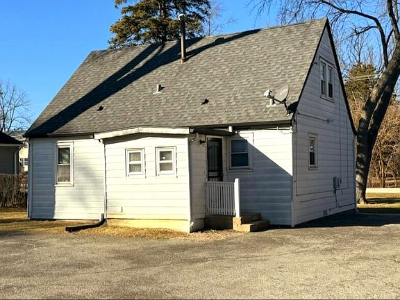 2nd image of 3009 Olive Rd