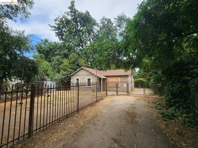 3249 B St, Sacramento, CA, 95816
