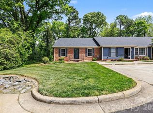 250 Pointe Cir, Clover, SC 29732