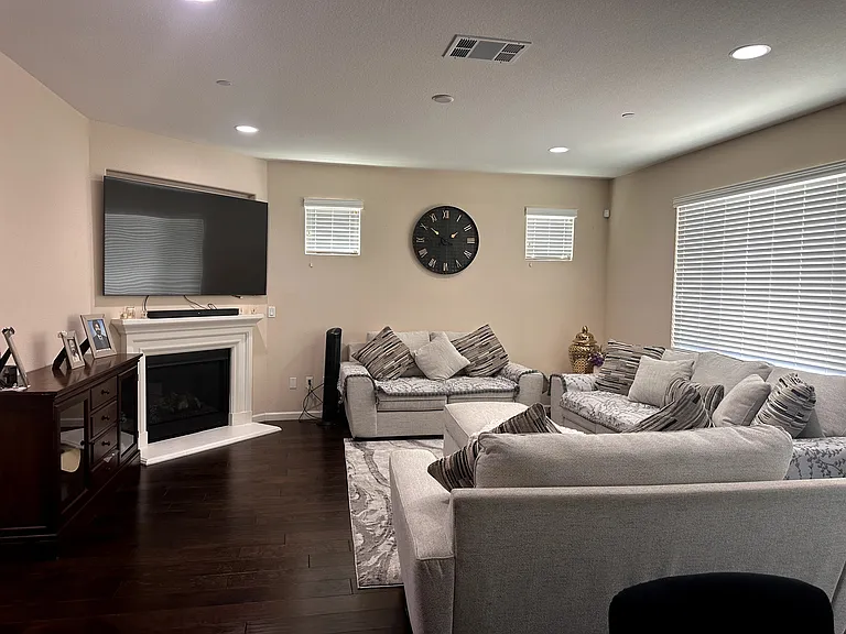 1000 Carlisle Ct — Photo 18