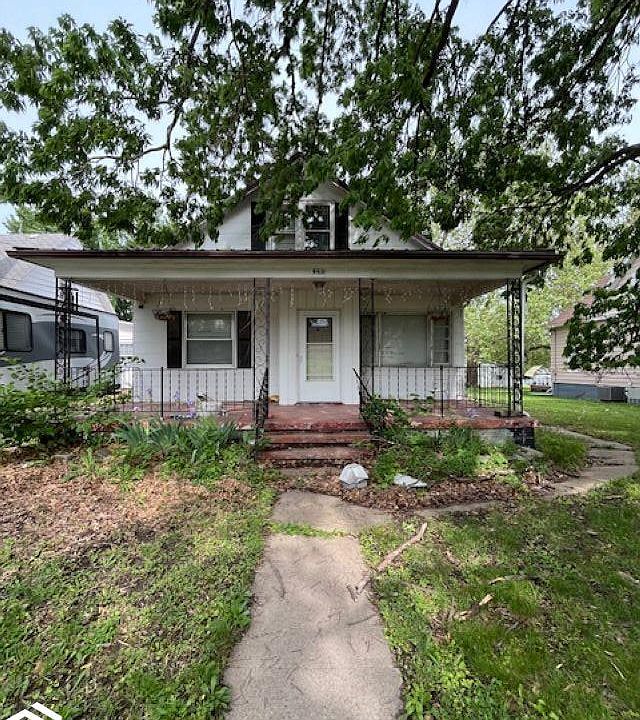 1st image of 649 N Main St