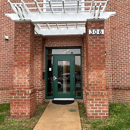 2nd image of 306 Gatehouse Ln #306E
