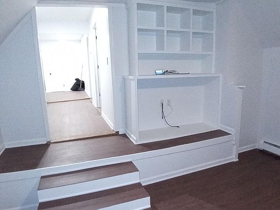 4th image of 235 Main St Floor 2