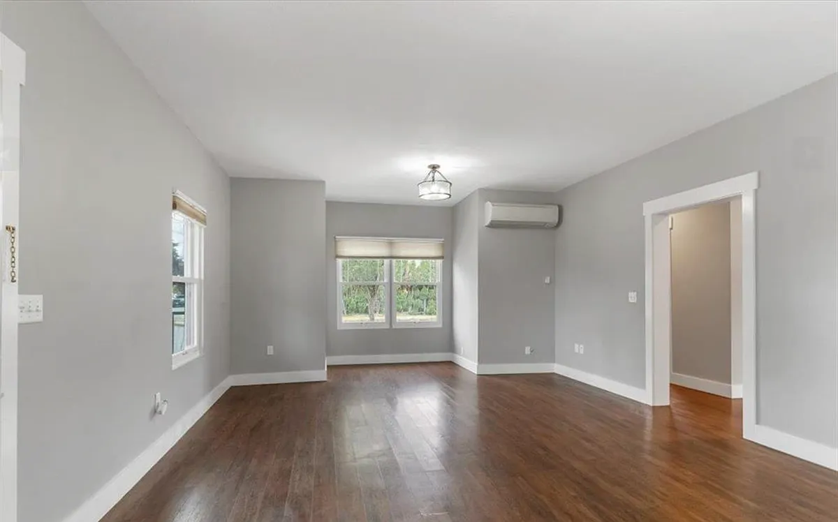 Building Photo - 1282 N 3rd Ave #1282