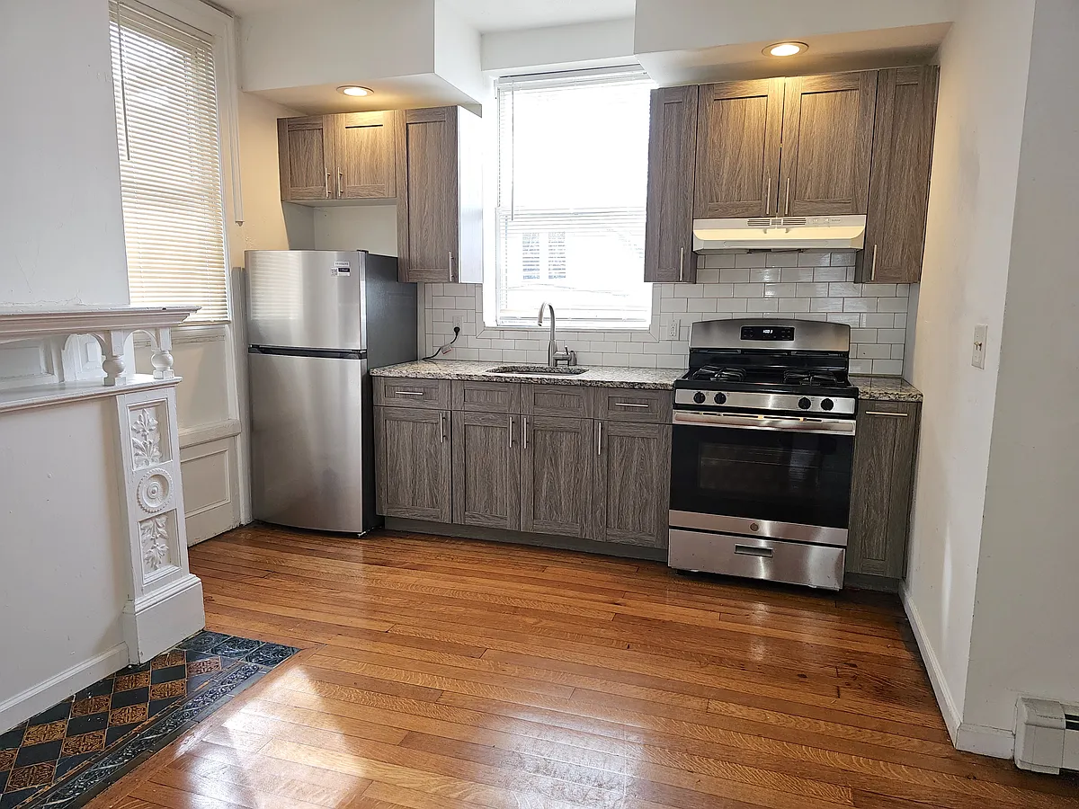 Building Photo - 270 E Prospect Ave #1E