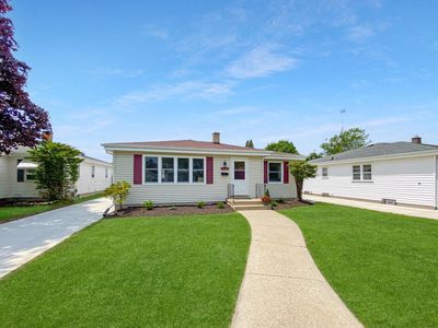 7834 33rd AVENUE, Kenosha, WI, 53142