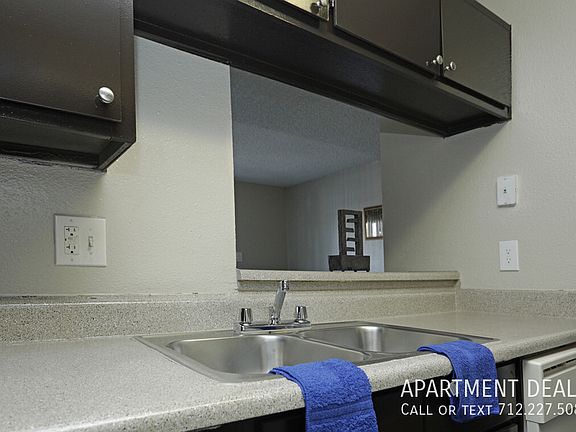 4th image of 12006 Fleming Dr #1810