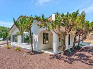 2127 Rancho Verde Dr, Escondido, CA 92025