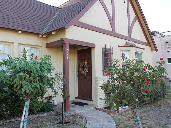 2nd image of 921 N Catalina St