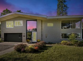 2525 E 1st St, Duluth, MN 55812