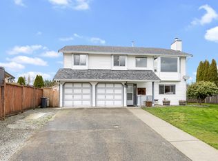 23389 Whippoorwill Ave, Maple Ridge, BC V2X 9L8
