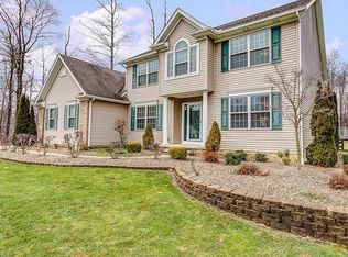 8317 Windsong Trl, Concord Township, OH 44077