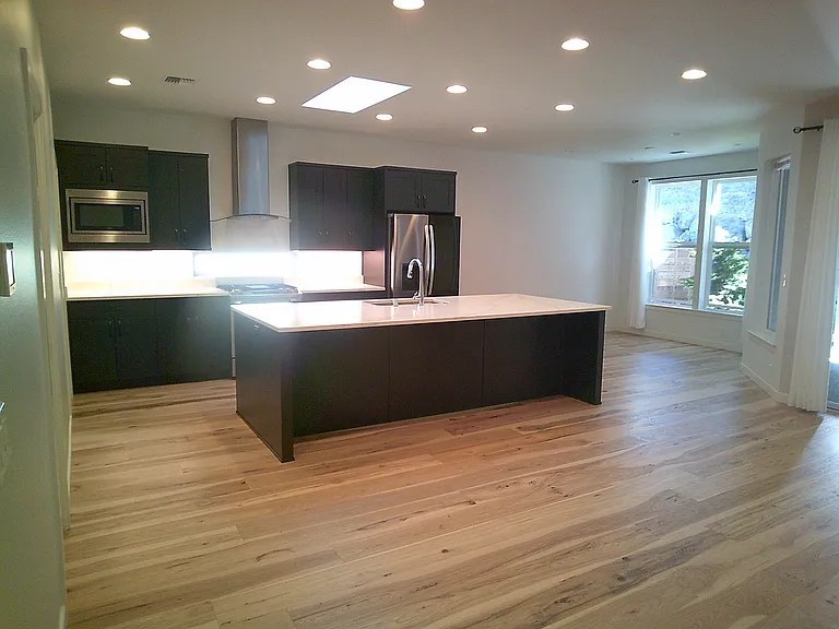 320 Lofgrin Rd — Photo 6