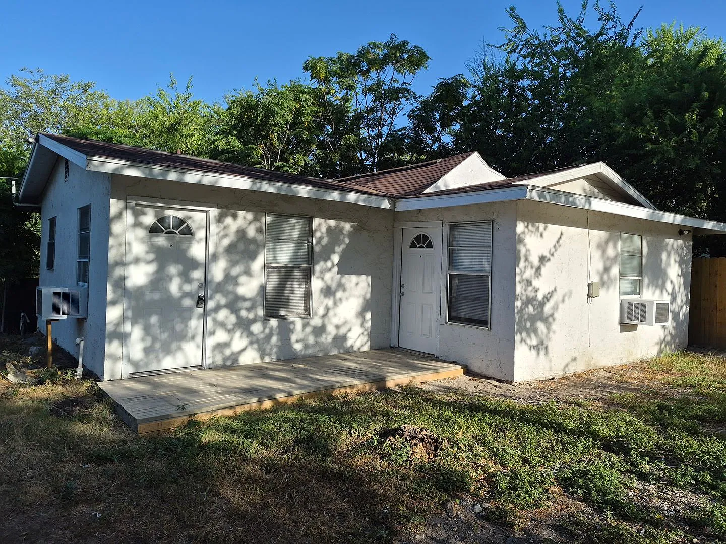 3723 W. Martin St., San Antonio, TX. 78207 — Photo 2