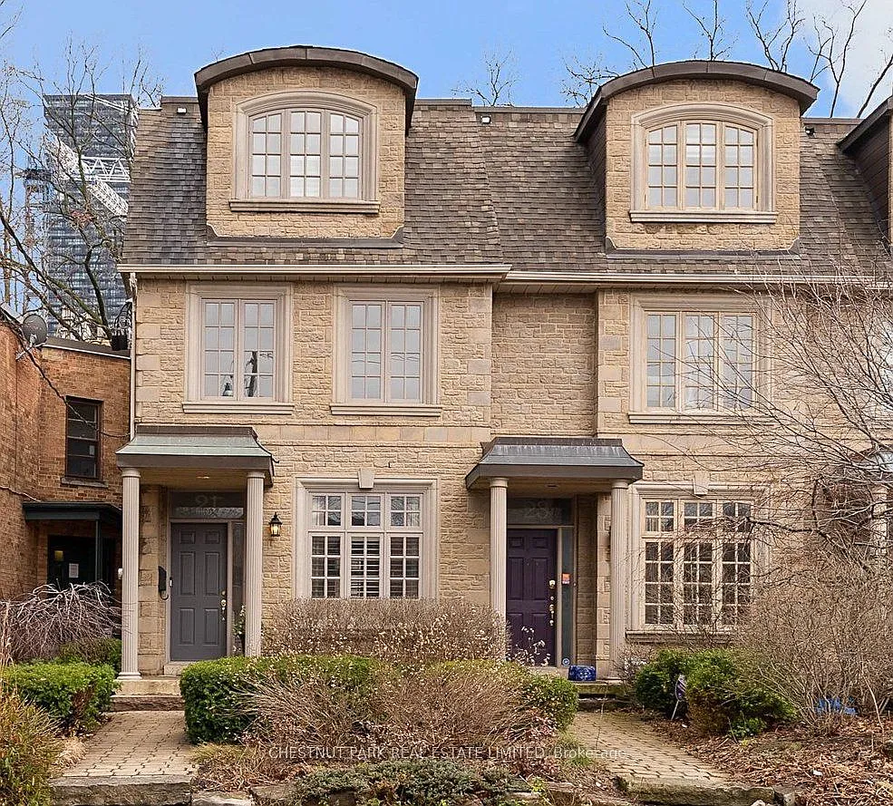 21 Castlefield Ave photo 1