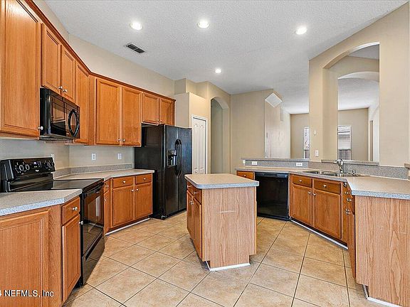 5th image of 1653 AUSTIN Lane