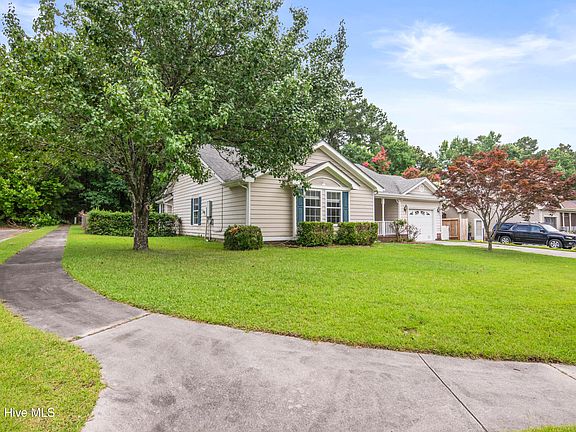 3rd image of 224 Audubon Dr