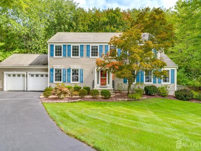 5 Shady Ln, Kendall Park, NJ, 08824