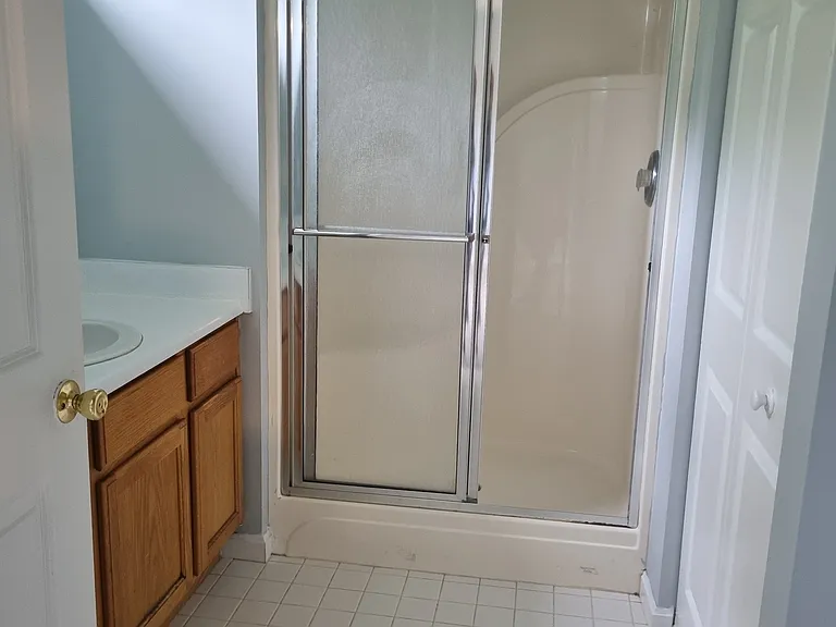 210 Elmwood Dr — Photo 12