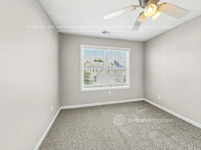 112 Brookvalley Xing — Photo 16