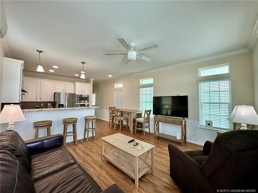 2 bed, 2.0 bath, 1200 sqft, $2,500 — Photo 3
