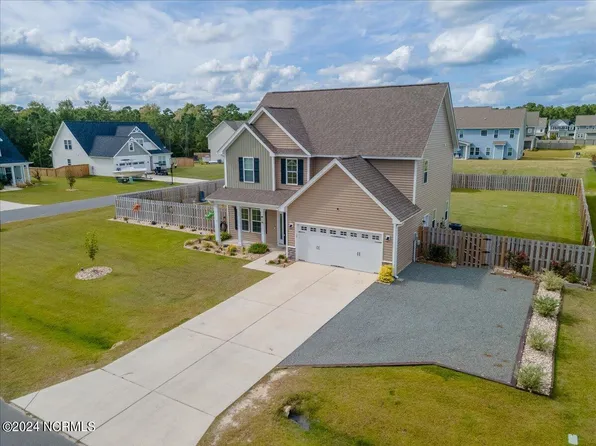 101 Starkey Creek Drive, Peletier, NC 28584