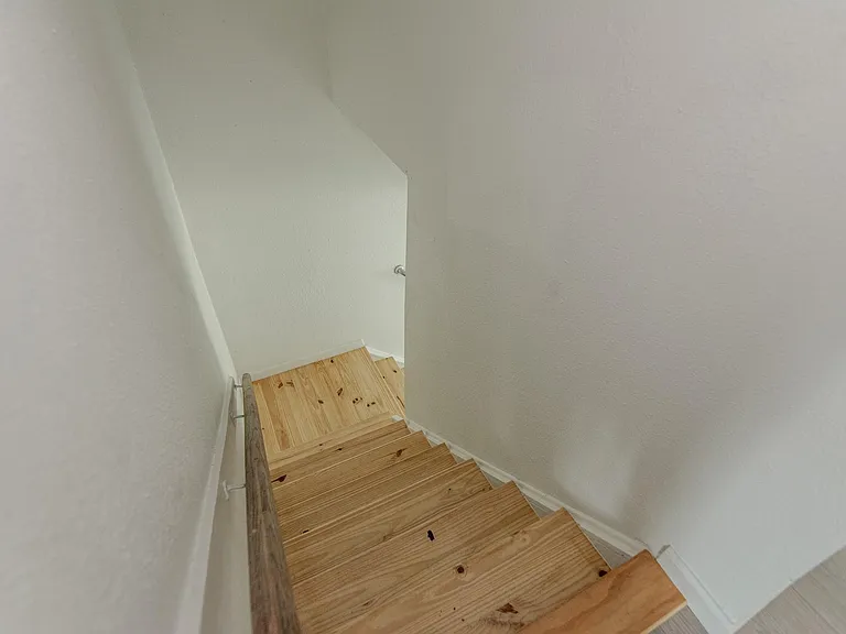 7867 Hamlet St — Photo 6
