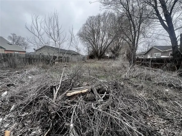 1230 Hilzer Alley, Sunnyside, WA 98944