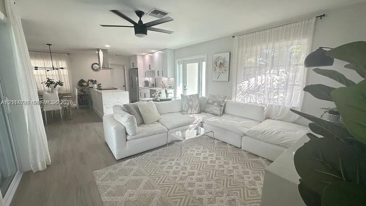 Tamarac Hills 1st Sec — Photo 2