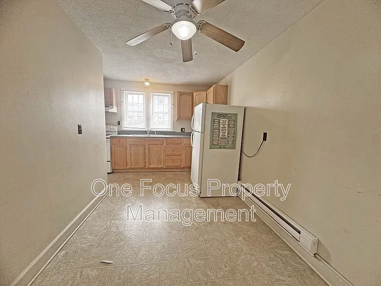 236 Pennsylvania Ave — Photo 2