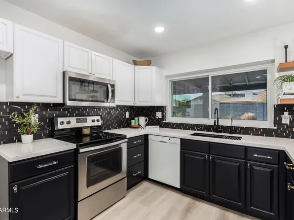 932 W LAGUNA AZUL Avenue, Mesa, AZ 85210