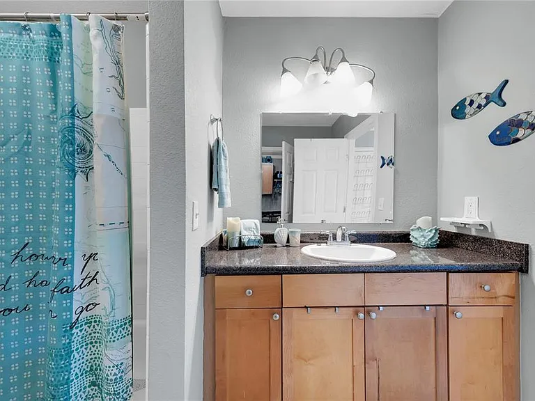 237 Seahorse Dr SE #H — Photo 18